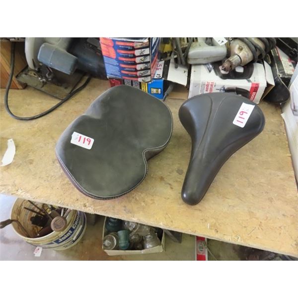 2 Bicycle Seats