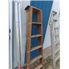 Image 1 : Wood 6' Ladder