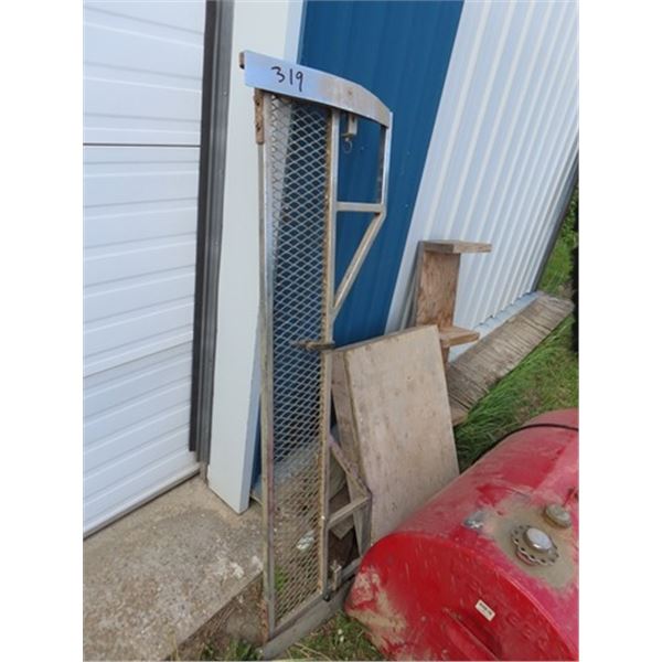 Wind Saver Pick Up Truck Tail Gate 