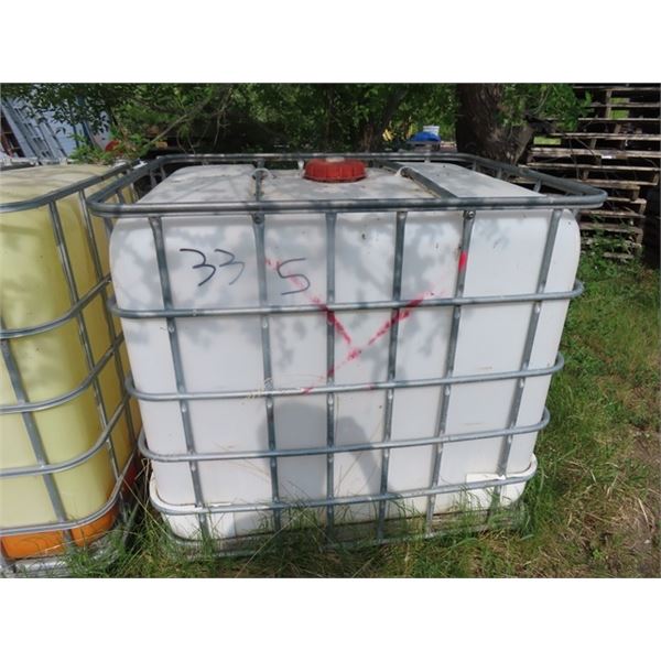 100 Gallon Poly Water Tank 