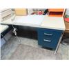 Image 3 : Metal Desk with Side Arm 