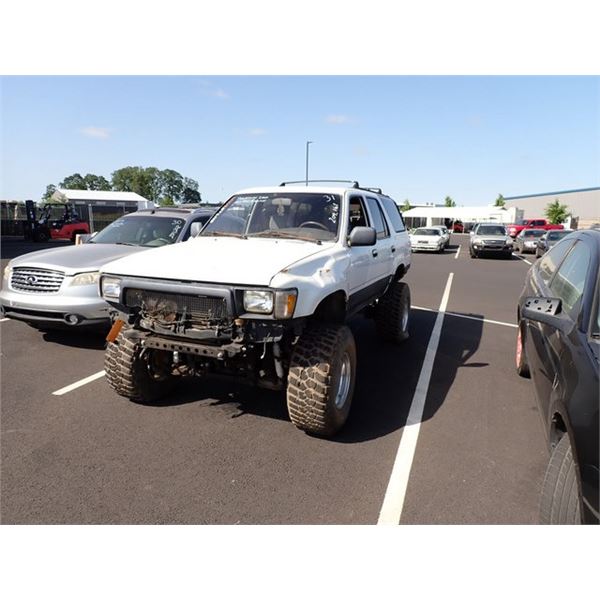 1995 Toyota 4Runner RUNS WITH MECHANICAL PROBLEMS Speeds Auto Auctions