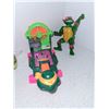 Image 4 : LOT OF TMNT TEENAGE MUTANT NINJA TURTLES TOY