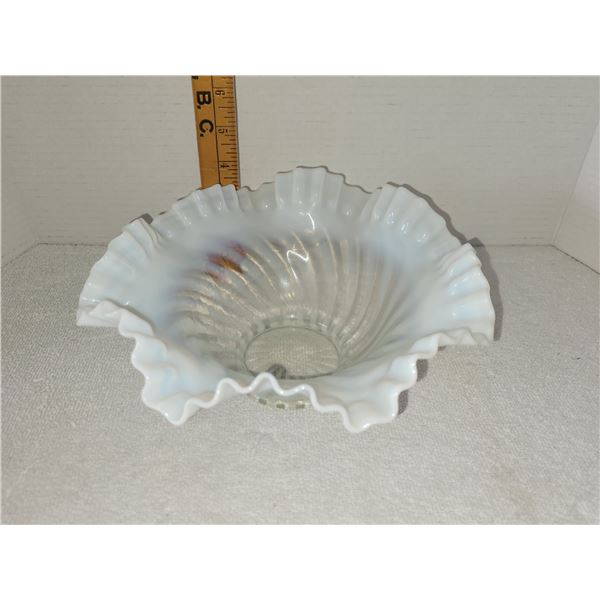 BEAUTIFUL MCM MILK AND CLEAR GLASS BOWL
