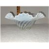 Image 2 : BEAUTIFUL MCM MILK AND CLEAR GLASS BOWL