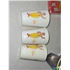 Image 4 : NICE LOT OF VINTAGE COLLECTIBLE MCDONALDS PLASTIC CUPS