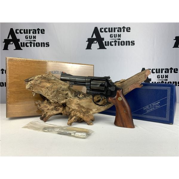 S&W No. 19 - Police Package .357 MAGNUM