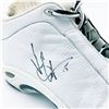 Image 2 : VINCE CARTER SIGNED GAME USED AND 1 BASKETBALL SHOE (MLE AND FROZEN POND COA)