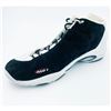 Image 4 : VINCE CARTER SIGNED GAME USED AND 1 BASKETBALL SHOE (MLE AND FROZEN POND COA)