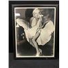 Image 1 : VINTAGE FRAMED MARILYN MUNROE 16 X 20 FRAME