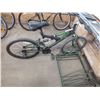 Image 1 : Avryo 18 Speed Bicycle