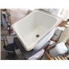 Image 1 : Large Sink