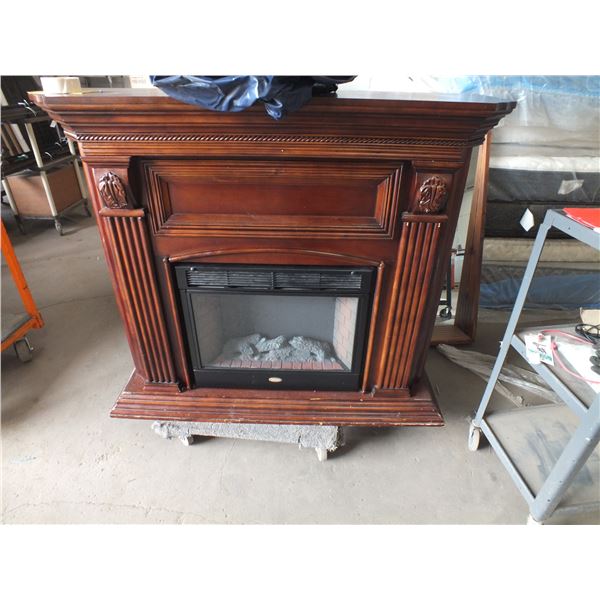 Electric Fireplace w/ Remote