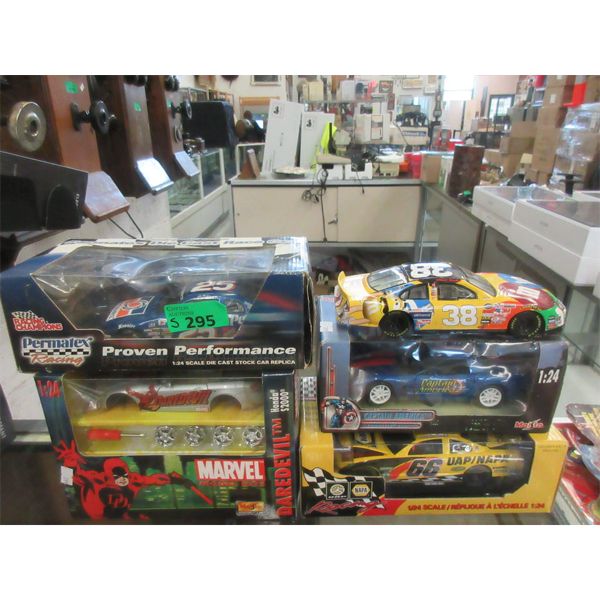 Five 1: 24 Scale Race Car Models