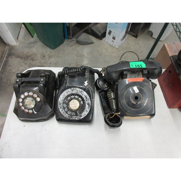 3 Vintage Black Desk Phone For Parts