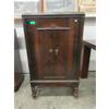 Image 2 : Vintage Victor Parlour Radio - Floor Standing