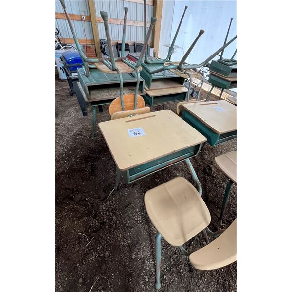 3 School Desks