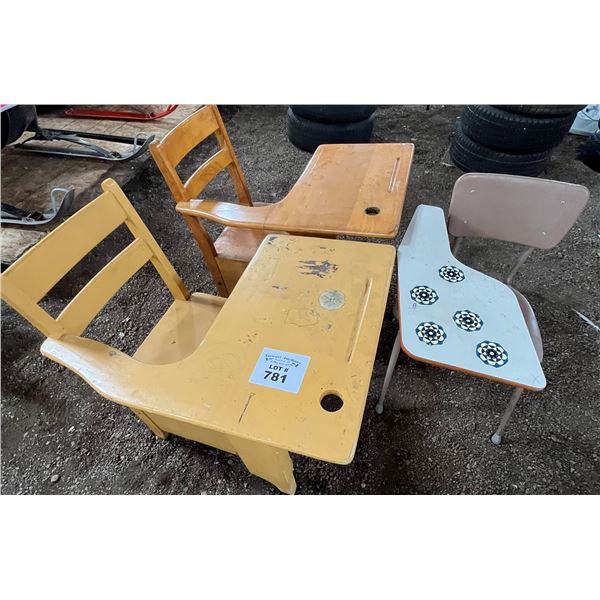 3 School Desks