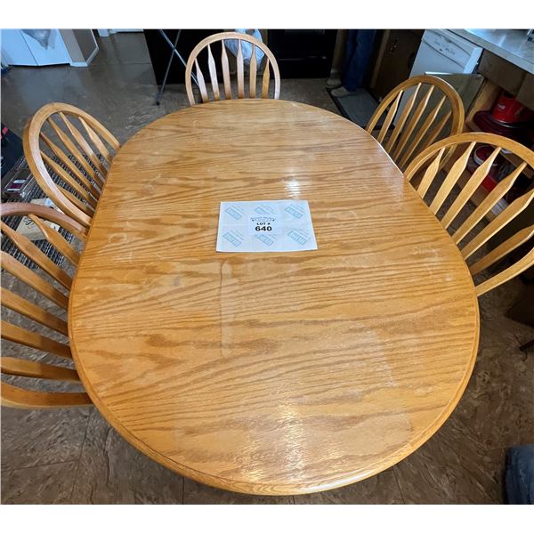 Wood table & 6 chairs with leaf