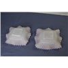 Image 4 : (2) Milk Glass Dishes