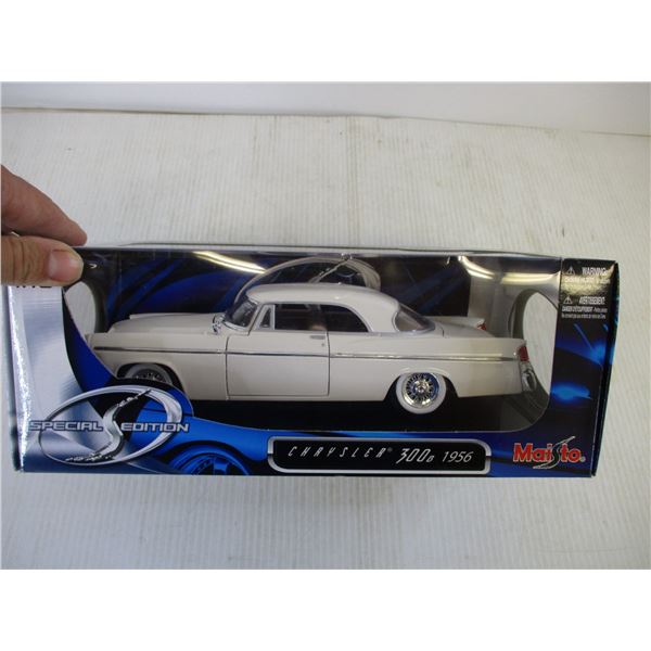 Maisto Special Edition 1956 Chrysler 300B 1:18 Scale Die Cast
