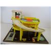 Image 4 : Fisher-Price Parking Ramp Service Centre