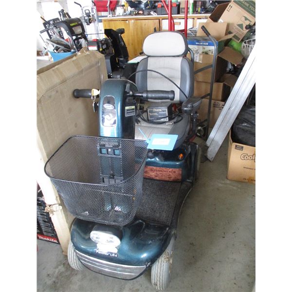 Panther LX4 Scooter -- Comes w/ Battery Charger (Needs Batteries)