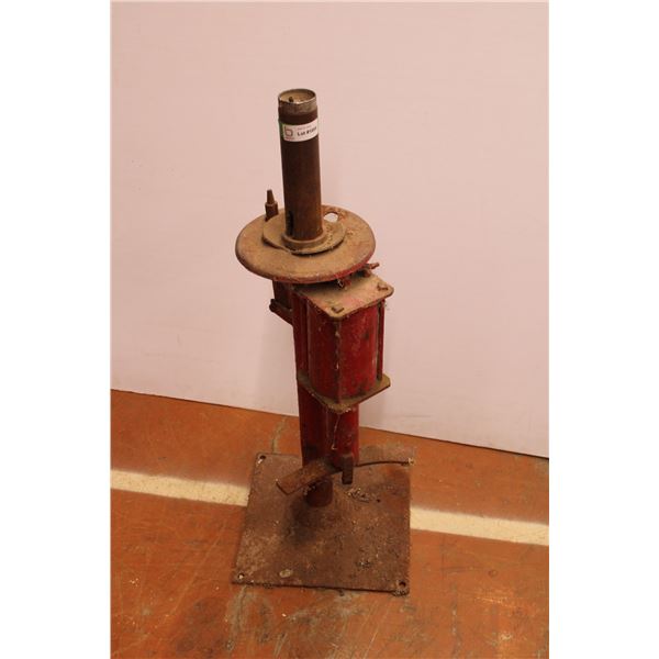 *Tire Changer - 38" (Untested)