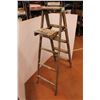 Image 3 : *Wooden Ladder - 56"