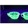 Image 2 : Uranium Glass Sugar and Creamer Set