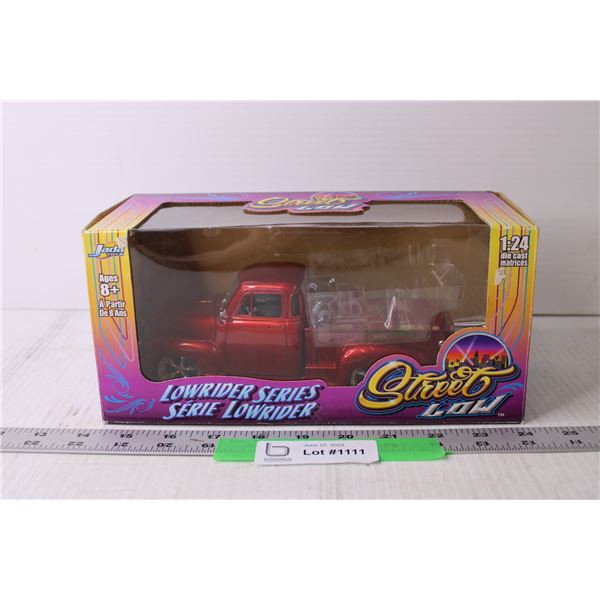 Die Cast Metal Truck - 1:24 (NIB)