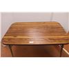 Image 4 : *Vintage Table - 48" x 30" x 30"