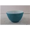 Image 4 : Small Blue Pyrex Bowl