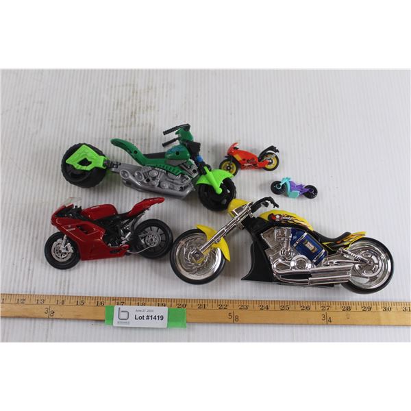 (5) Toy Motor Bikes