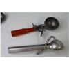 Image 2 : (3) Vintage Ice-cream Scoops - Egg Slicer