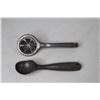 Image 3 : (3) Vintage Ice-cream Scoops - Egg Slicer