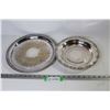Image 1 : (2) Vintage Round Metal Trays