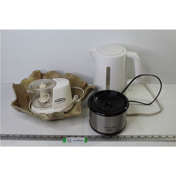 Toast Master Kettle - Clay Bowl? - Crock Pot - Food Chopper