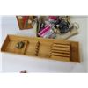 Image 4 : Plumbing Parts - Wooden Picture of Red Bird - Knife/Cutlery Display Rack - Bird Ornament