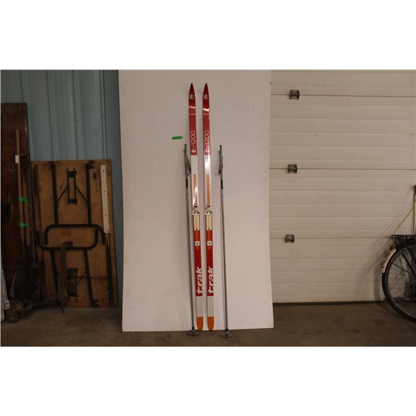 *Trak Cross Country Skis & Poles (77")