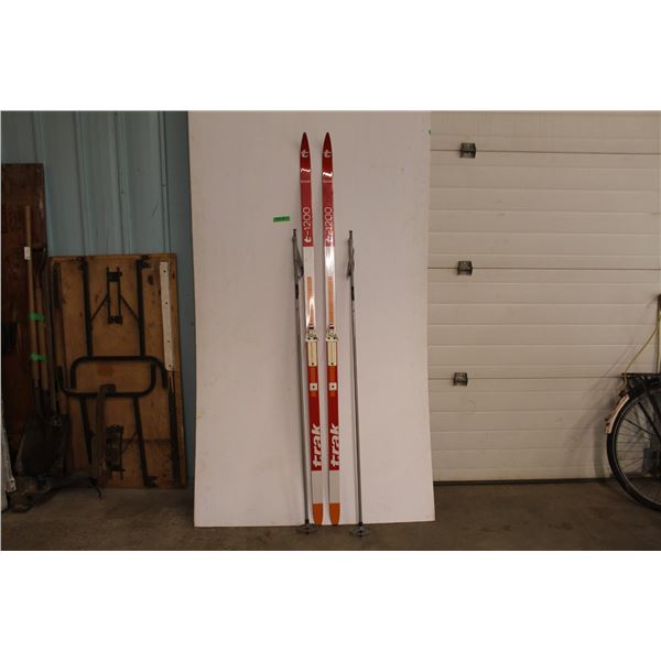 *Trak Cross Country Skis & Poles (77")