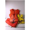 Image 1 : (4) Life Vests