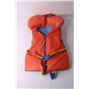 Image 8 : (4) Life Vests