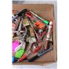 Image 2 : Assorted Items - Bucket, Pens, Keys