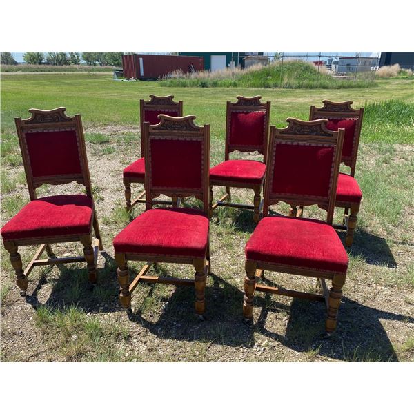 (6) Oak Dining Room Chairs (Off-Site)