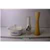 Image 1 : (2) Vases and Casserole Dish