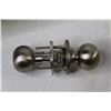 Image 3 : (2) Yale Privacy Door Knob Sets