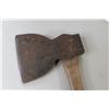 Image 2 : Vintage Hatchet