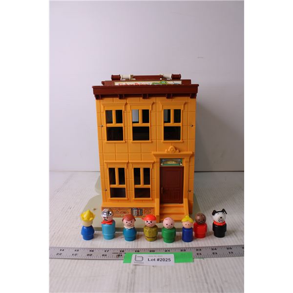 Fisher Price Sesame Street Toy House and Figurines