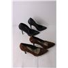 Image 4 : (2) Pairs of Women's Heels - Size 9, Le Chateau